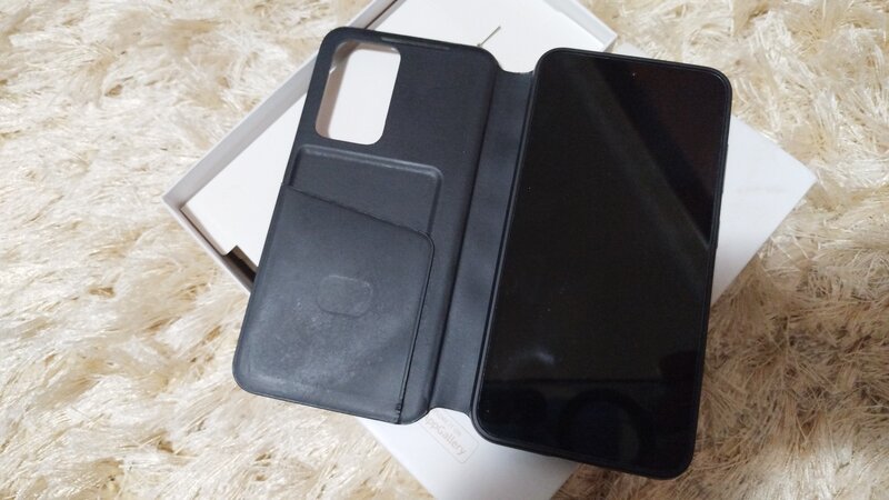 Telefon Samsung s23 memorie RAM 8 GB numar interna 256 GB aproape nou